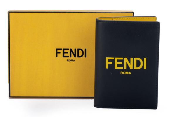 FENDI ケース　ブラック/イエロー Fendi NIB Black & Yellow Passport Cover - Vintage Lux