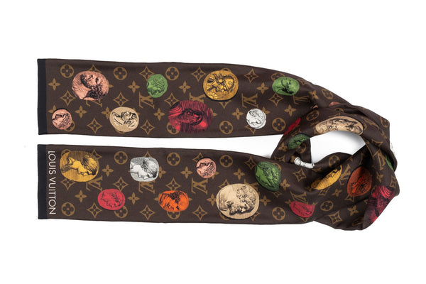 【新品未使用】Louis Vuitton × FORNASETTI ダウン Product-
