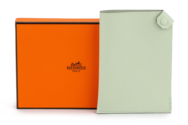 HERMES マルチケース　HERMES passport case HERMES passport holder leather with box | eBay