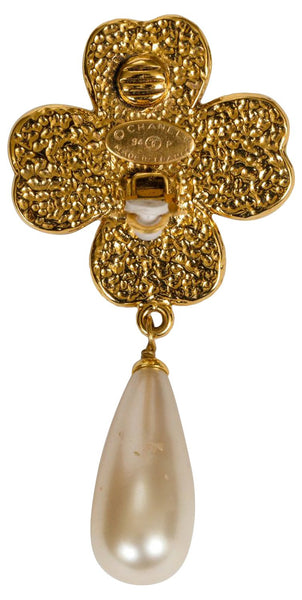 Chanel Clover Flower Pearl Earrings - Vintage Lux