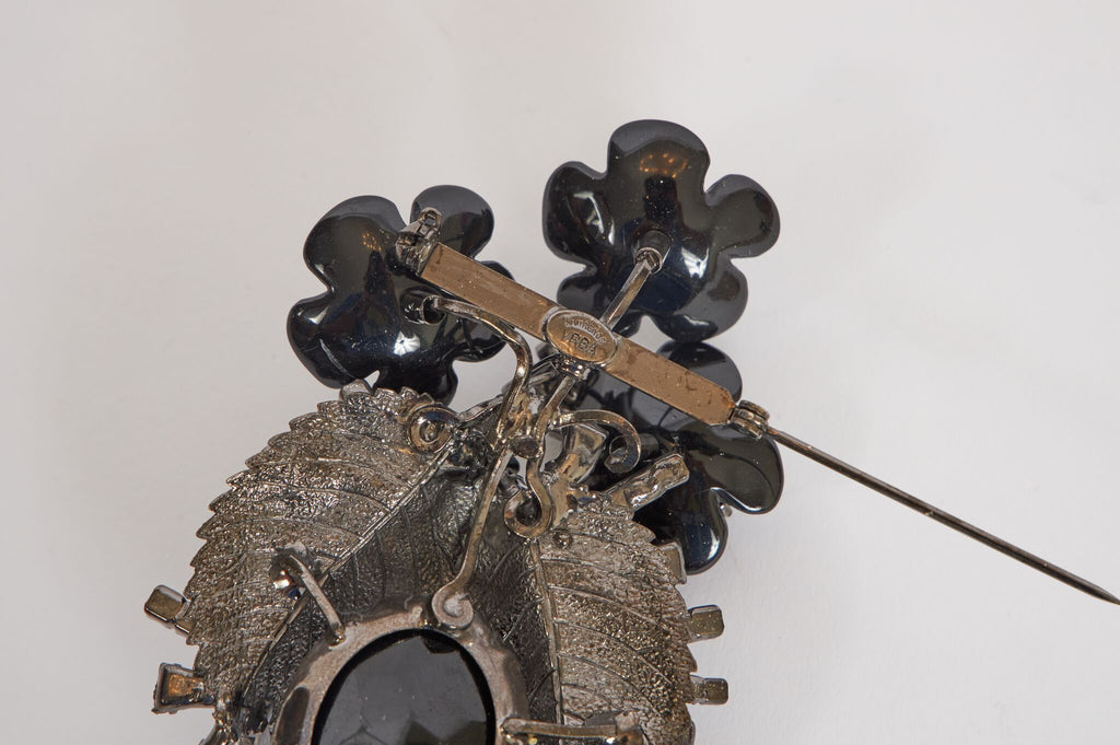 Vrba Black Flower Cluster Brooch