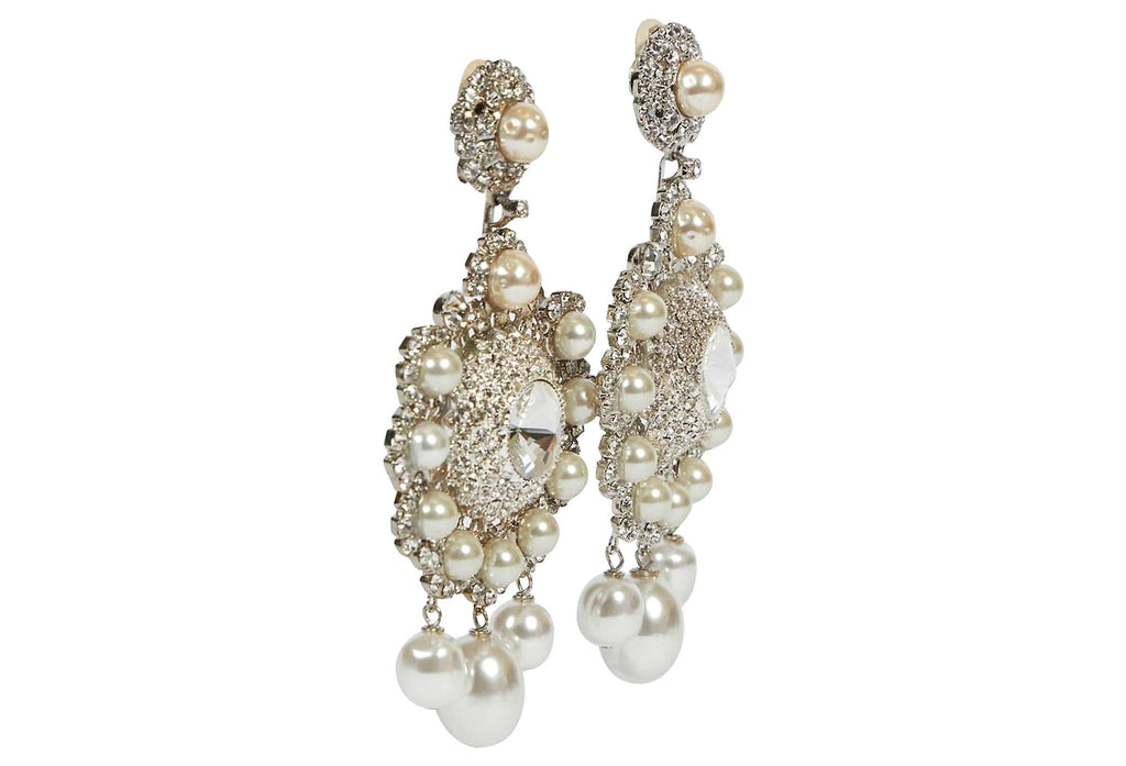 Vrba Woven Pearls Chandelier Earrings