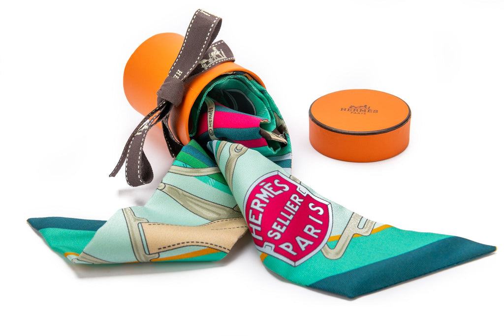 Hermès NIB Green Sellier Twilly Scarf