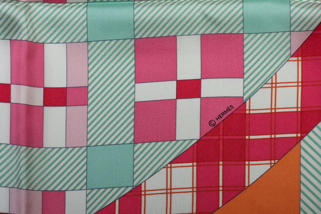 Hermès New Ex Libris a Carreaux Shawl