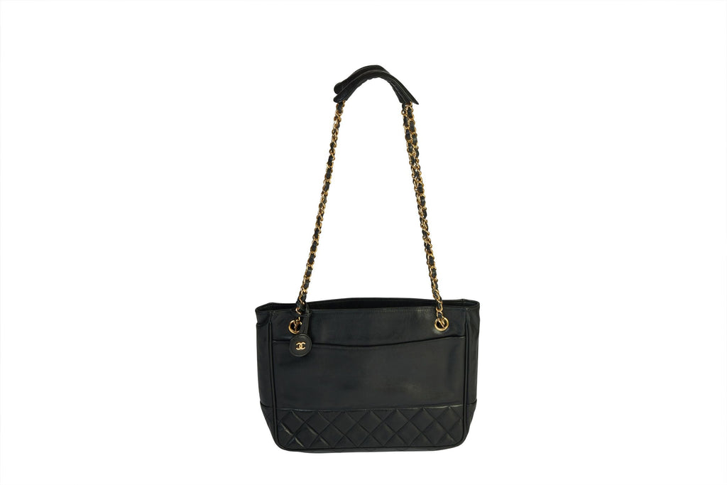 Chanel 80s Black Vintage Shoulder Bag