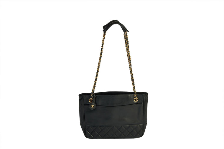 Chanel 80s Black Vintage Shoulder Bag