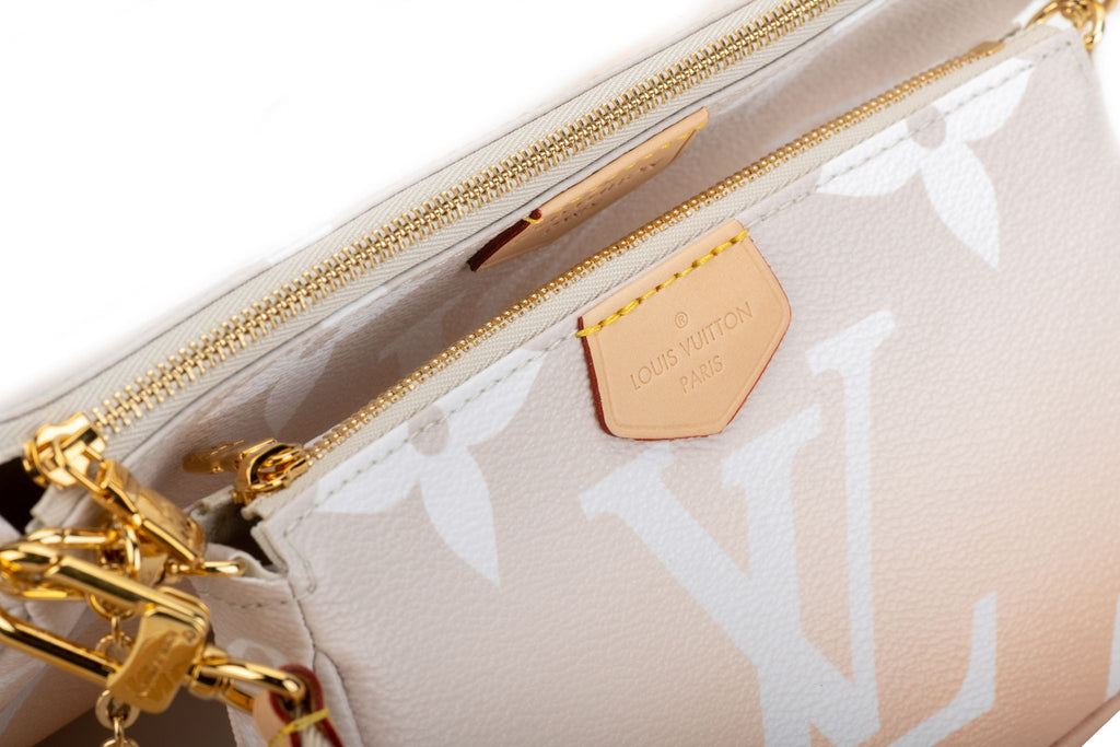 Vuitton Lim.Ed. Blush Multi Pochette BN