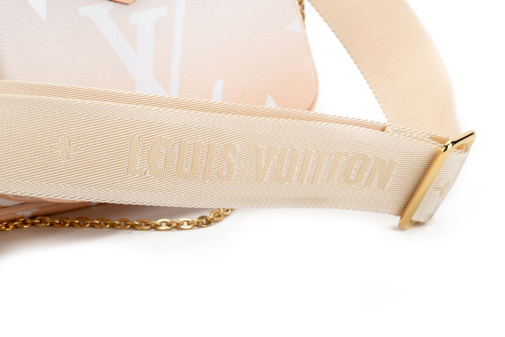 Vuitton Lim.Ed. Blush Multi Pochette BN