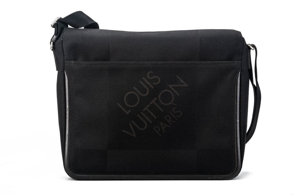 Vuitton Black Men's Computer Bag Large