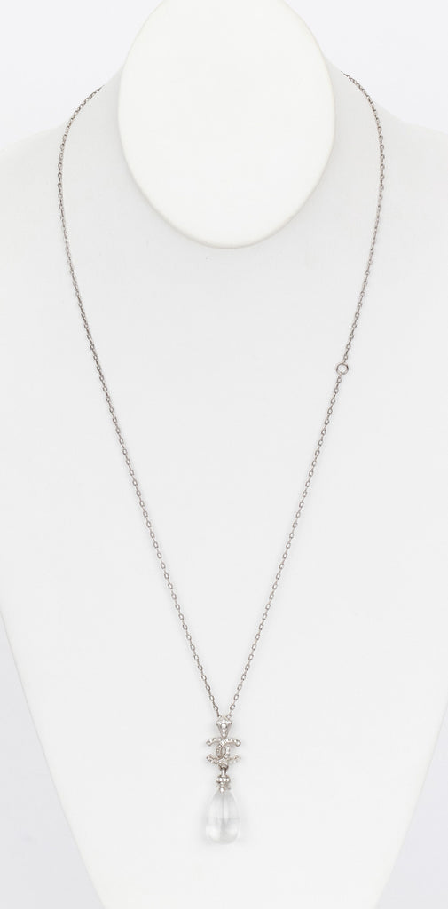 Chanel lucite drop pendant necklace