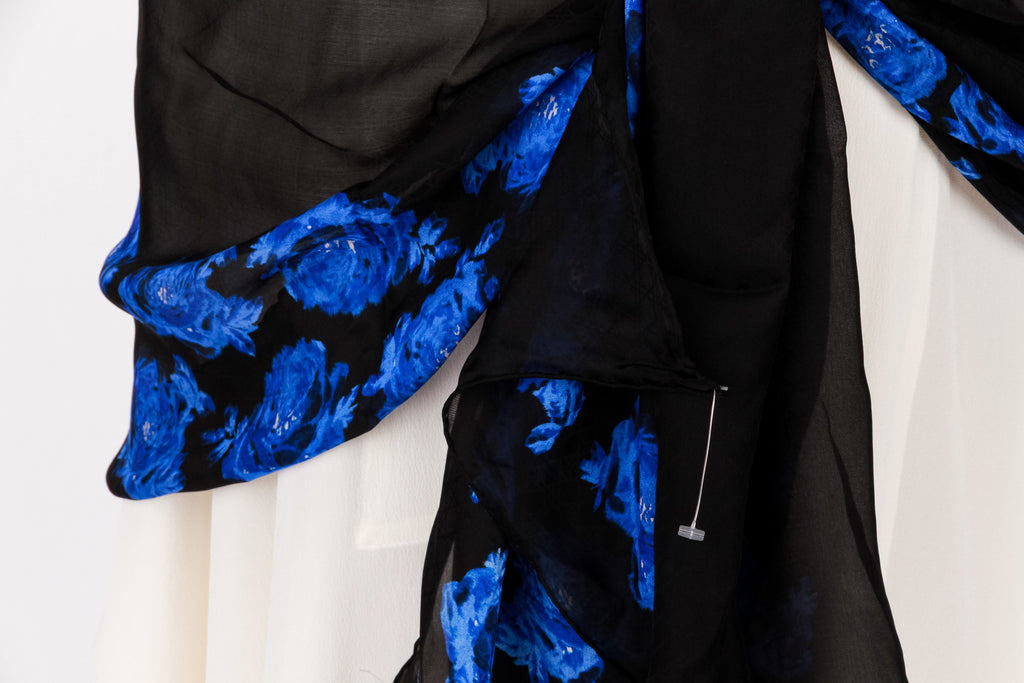 Dior new black quilted stole silk flower