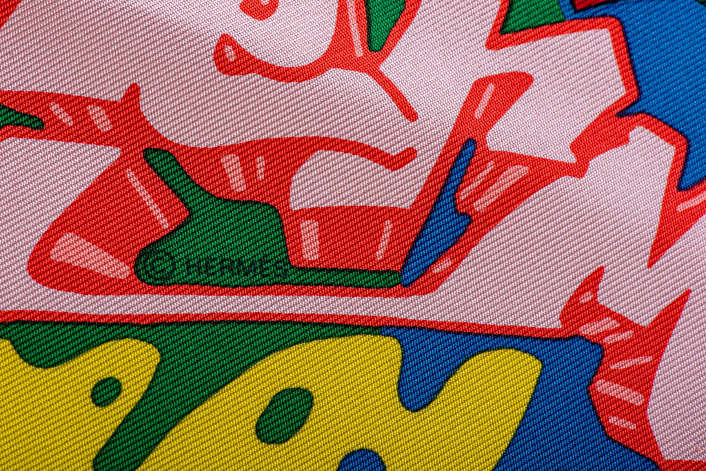 Hermès  BN Yellow Graffiti Silk Gavroche