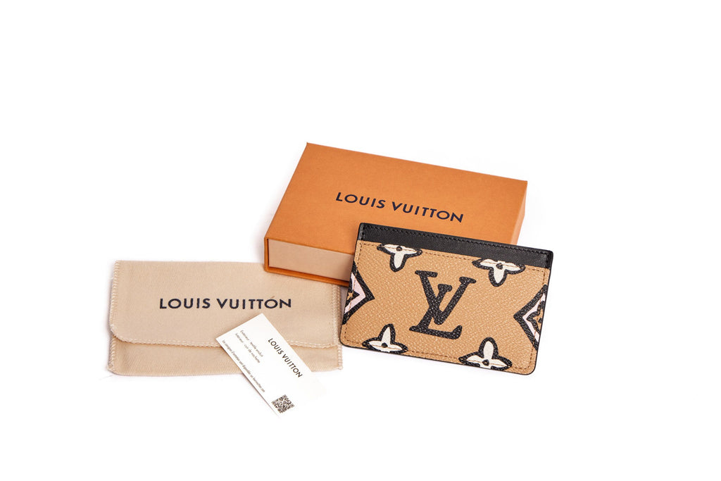 Vuitton Wild At Heart Credit Card Holder