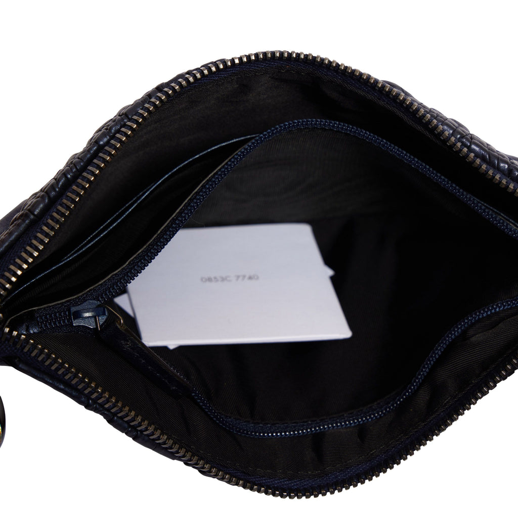 Gucci Preloved Blue Leather Wristlet