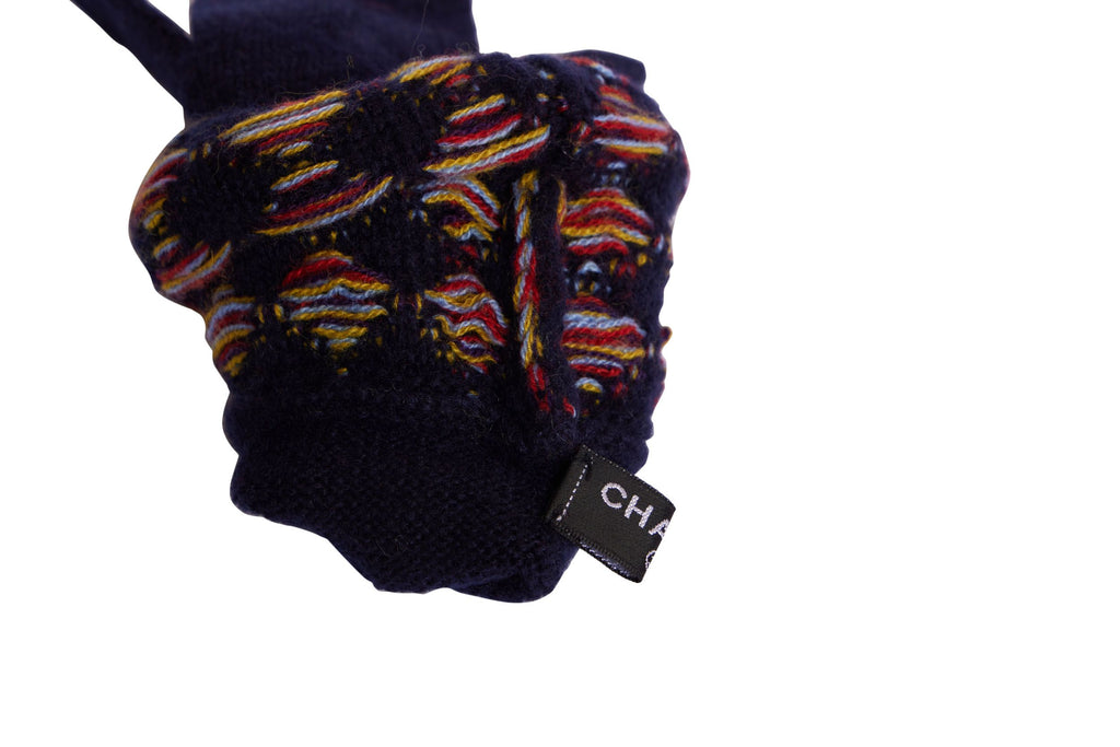 Chanel New Cashmere Gloves 7-8 Size
