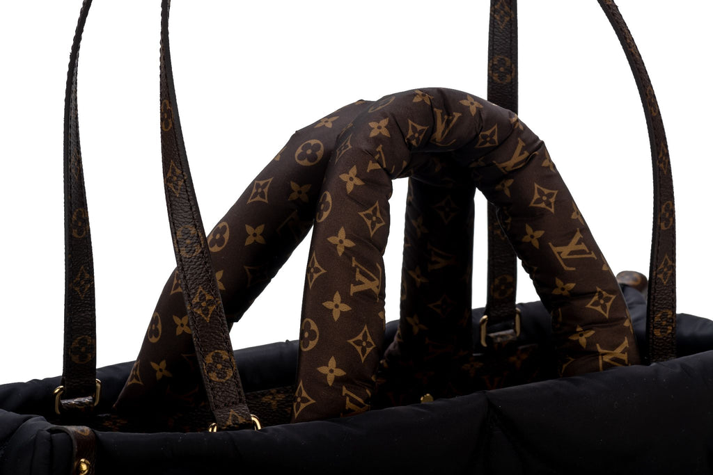 Vuitton BNIB Black On The Go GM Puffer