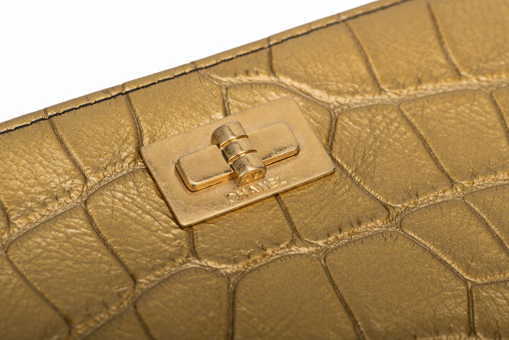 Chanel BNIB Black & Gold Croc Clutch