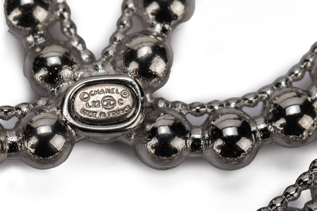 Chanel BNIB Silver CC Logo Round Pin