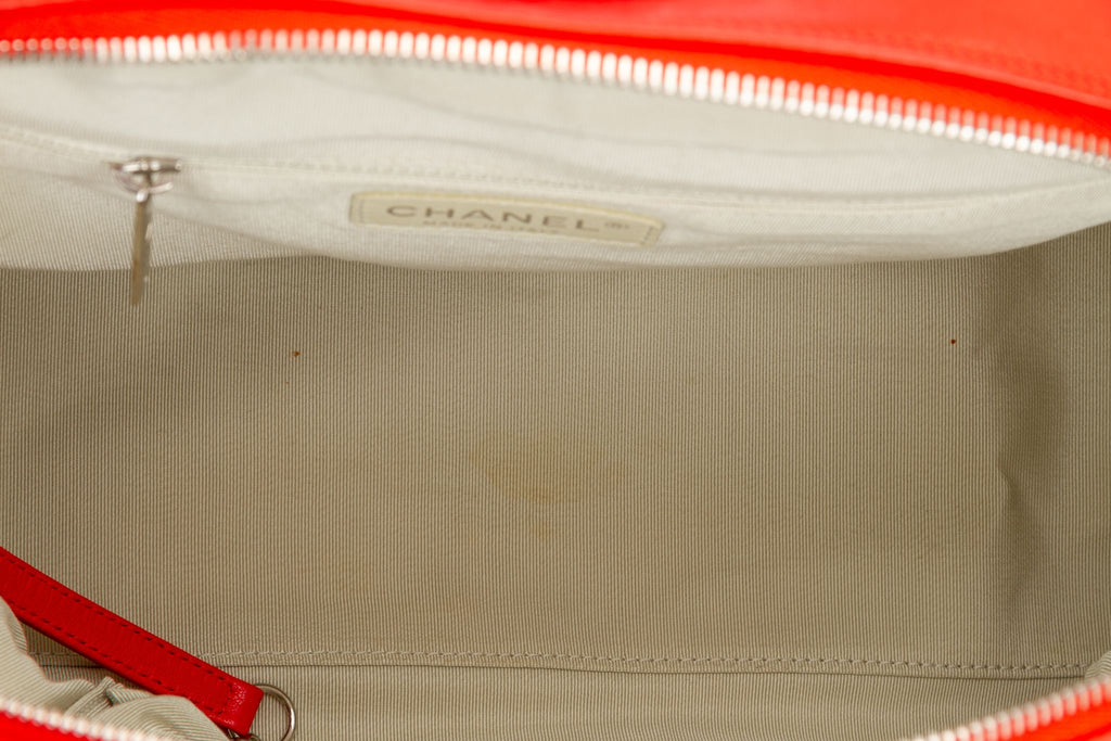 Chanel Red Chain Aorund Shoulder Bag