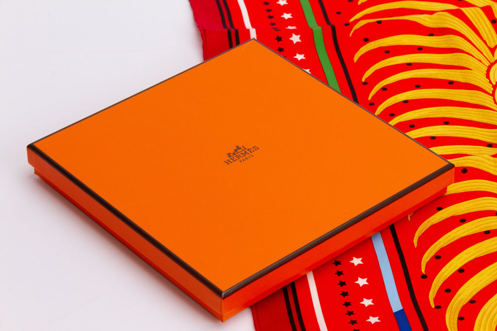 Hermès Tigre Royal Fleuri Scarf