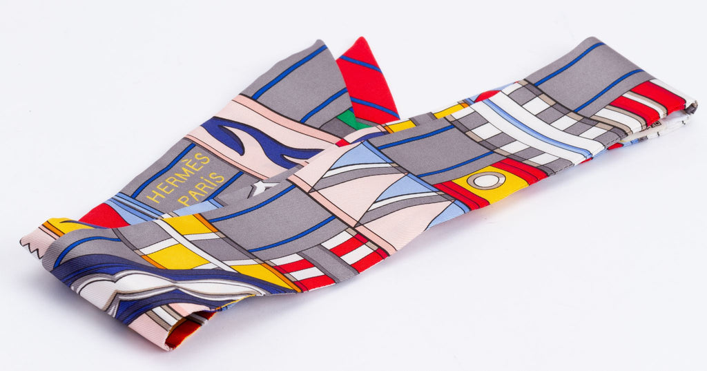 Hermès BN Geometric Twilly With Medor