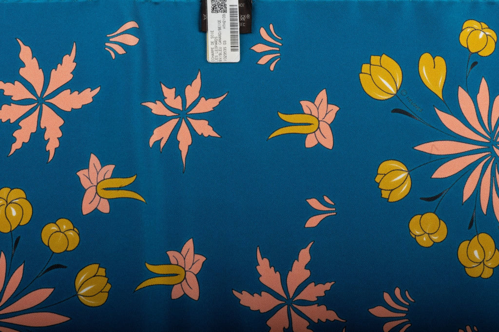 Hermès Blue Guepards Silk Stole