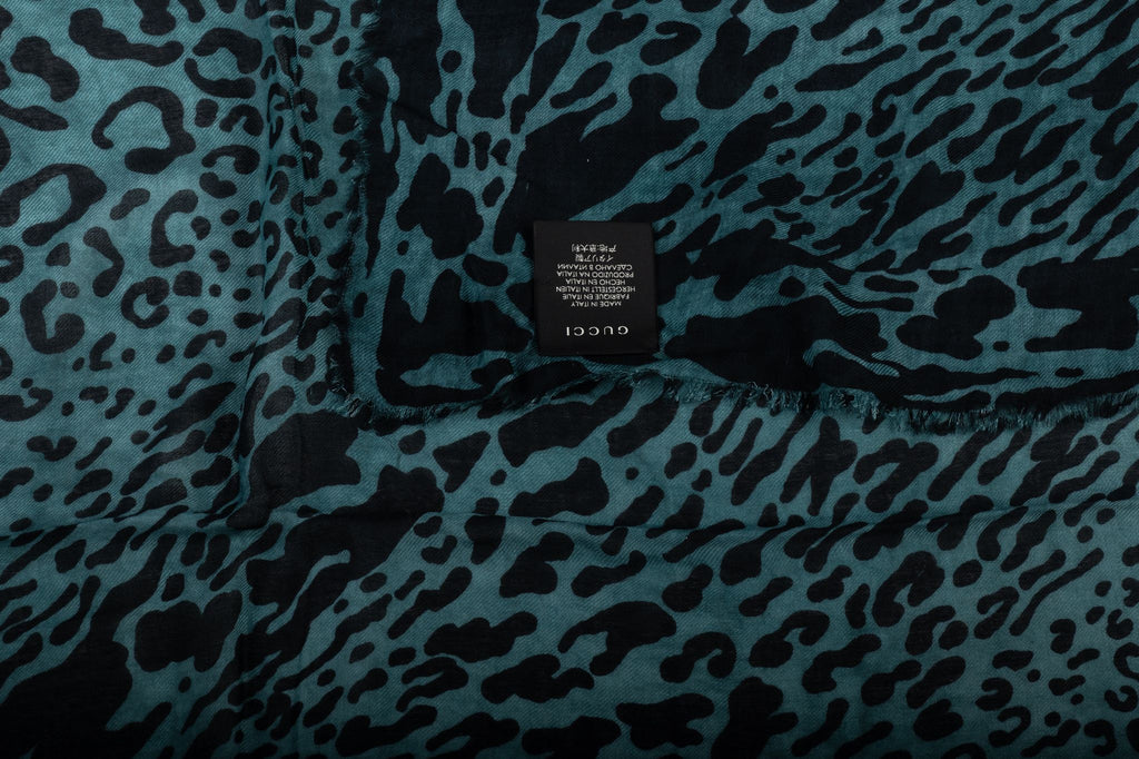 Gucci NWT Teal Black Cheetah Print Shawl