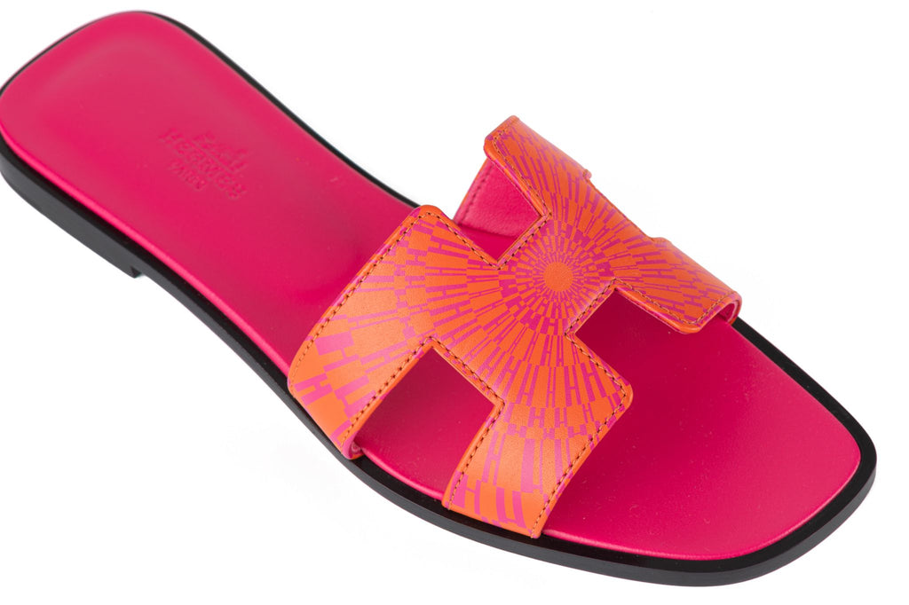 Hermes BNIB Lim Ed Orange Oran Sandals