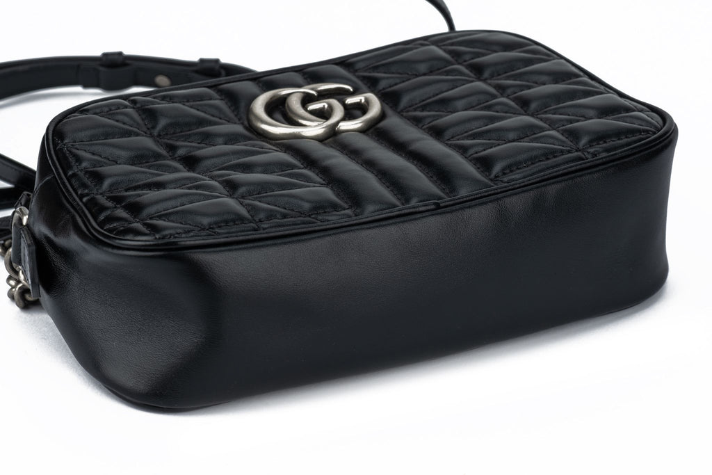 New Gucci Black Marmont Cross Body Bag