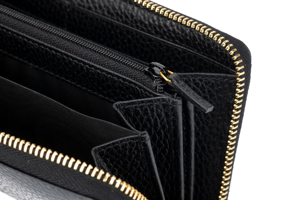 New Gucci Black Zip Around Cat Wallet