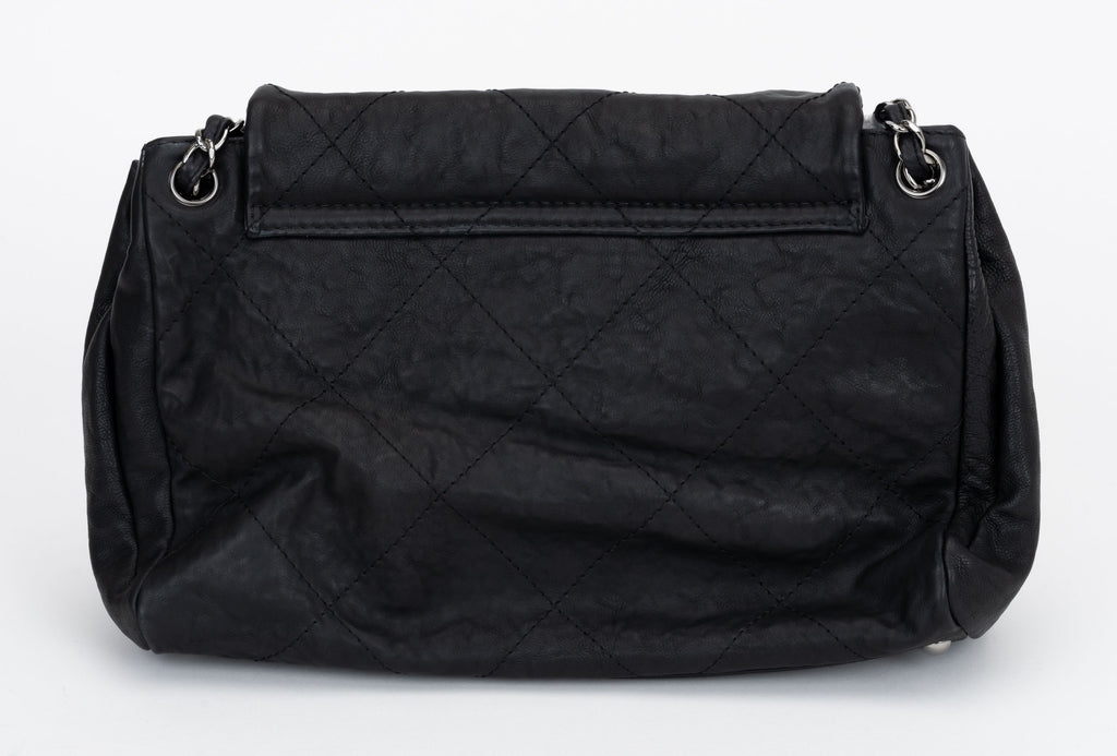 Chanel Black Flat Quilted Shoulder Bag