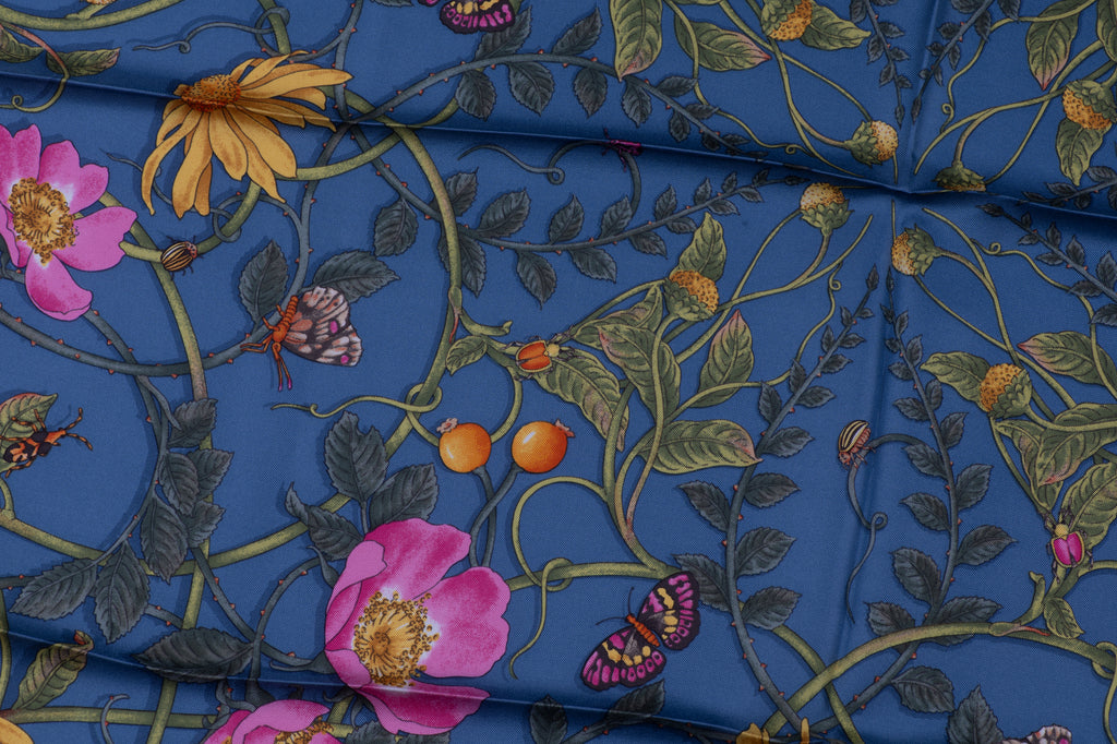 Gucci "Flowerwebby" Blue Silk Scarf