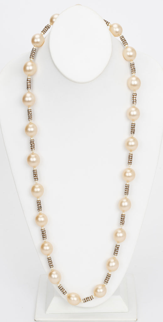 Chanel 80 Gripoix Pearl Sautoir Necklace