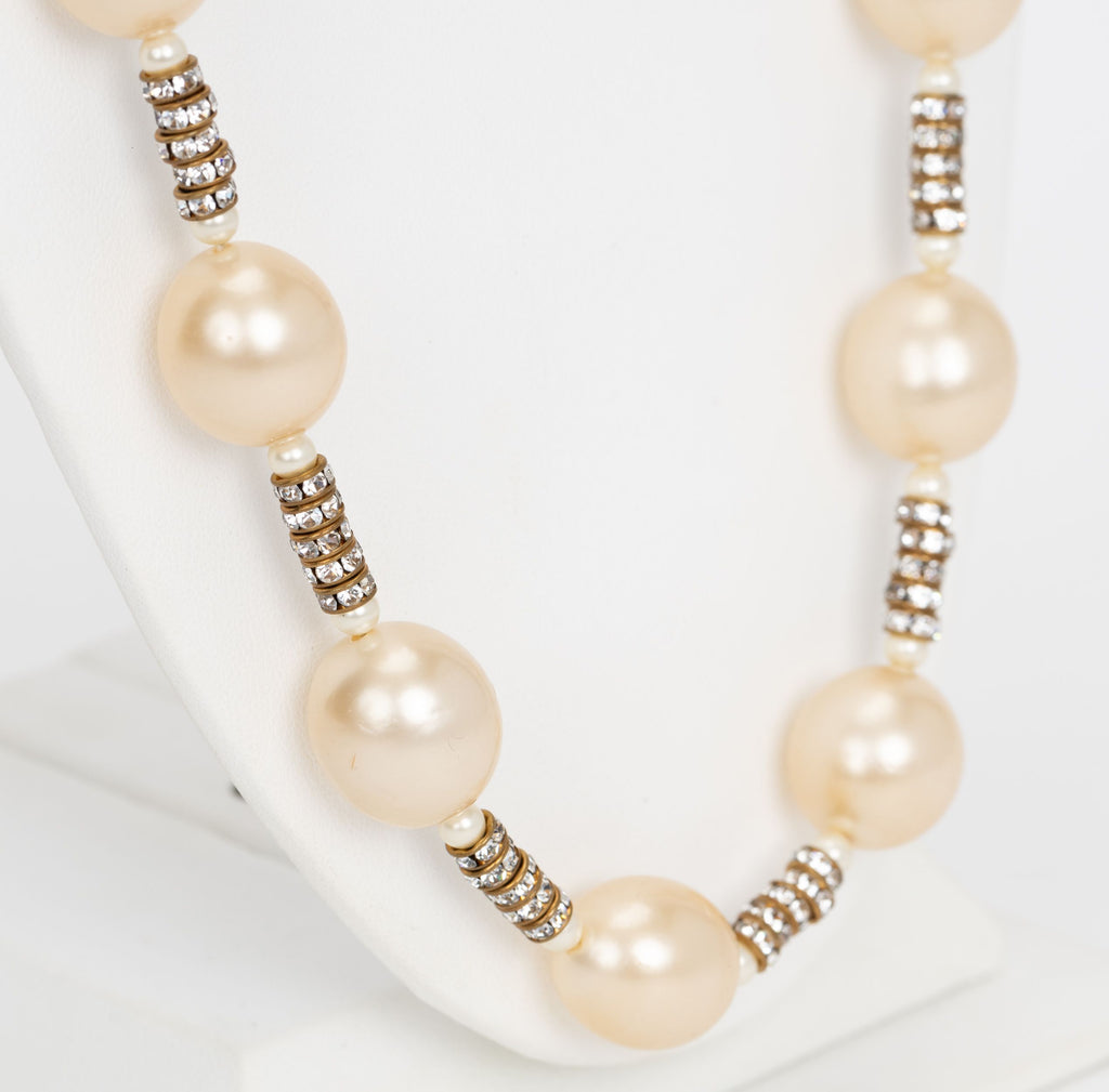 Chanel 80 Gripoix Pearl Sautoir Necklace