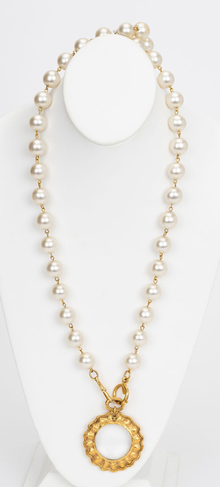 Chanel 1987 Pearl Magnifier Necklace