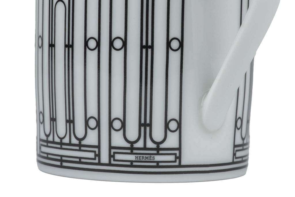 Hermès New Black Porcelain H Deco Mug