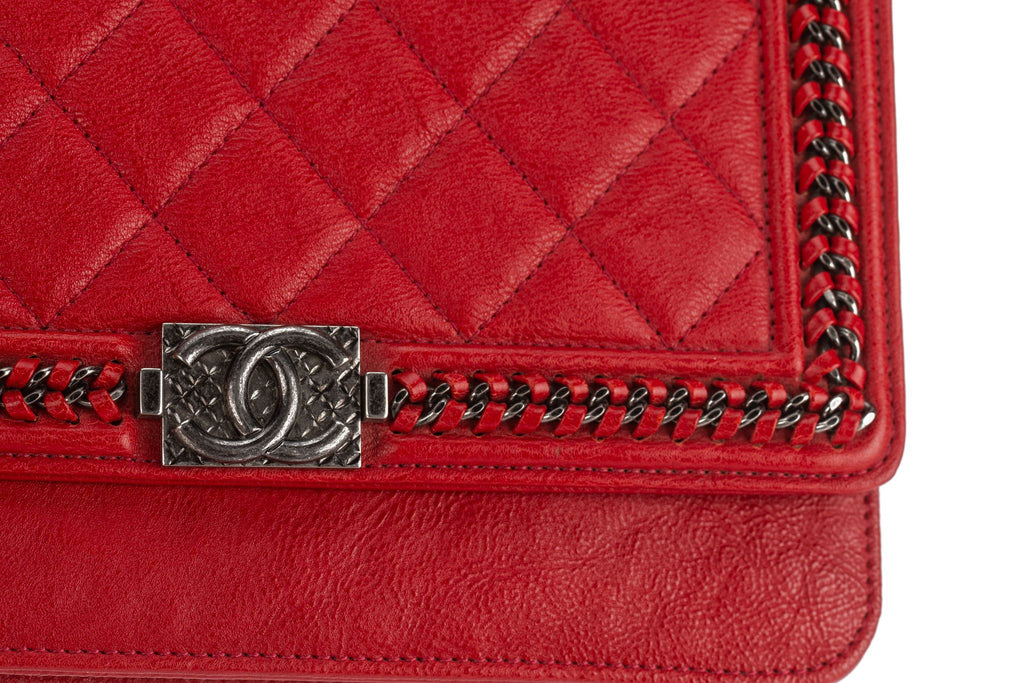 Chanel Chain Around Boy Wallet On Chain