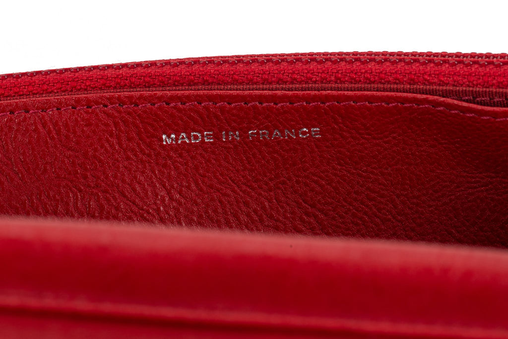 Chanel Chain Around Boy Wallet On Chain