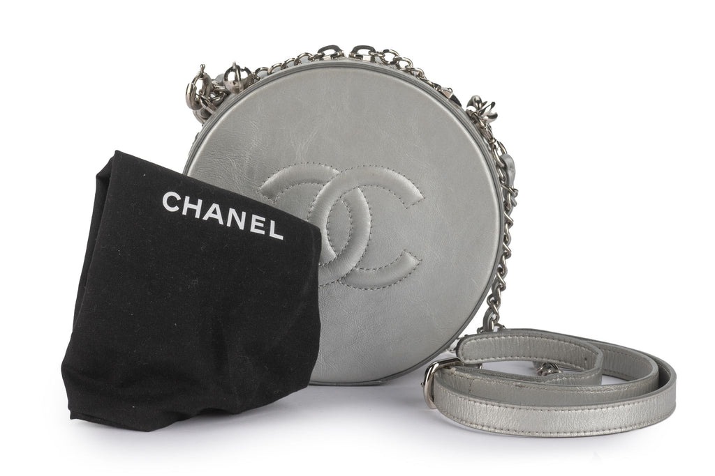 Chanel Round as Earth Crossbody Bag Glaz