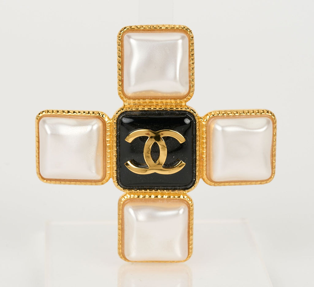 Chanel New Pearl Gripoix Cross Pin