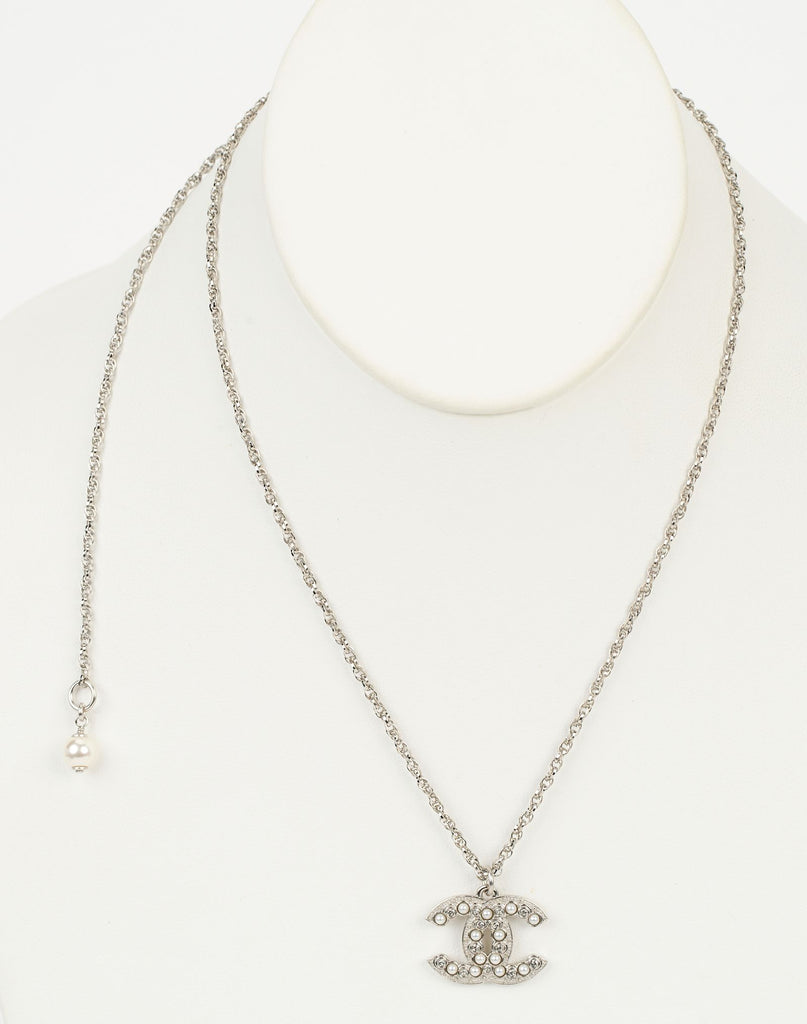 Chanel NIB Silver CC Pendant Necklace
