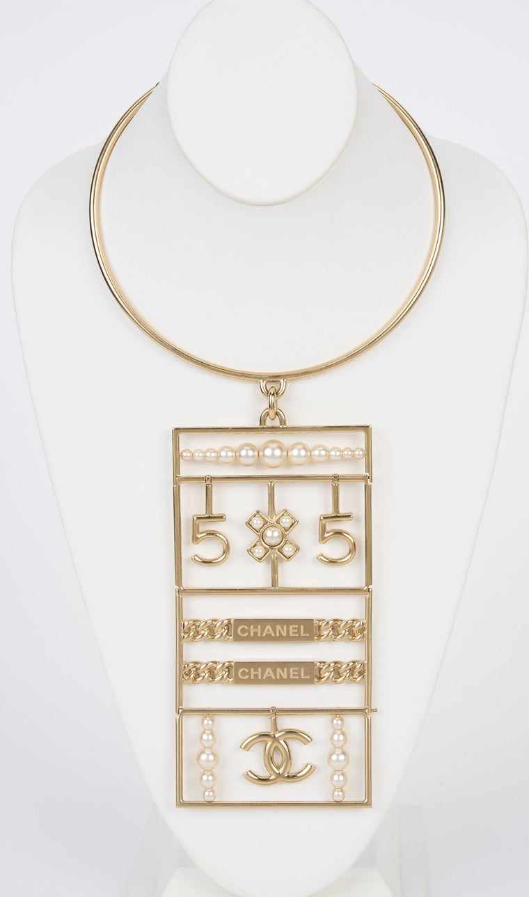Chanel Massive Pendant Chocker New W Box
