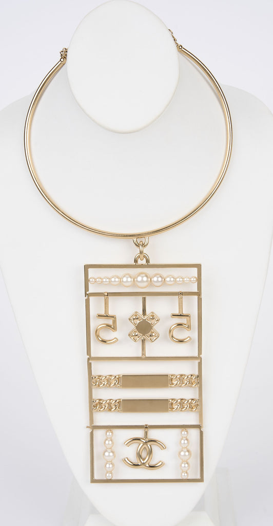 Chanel Massive Pendant Chocker New W Box