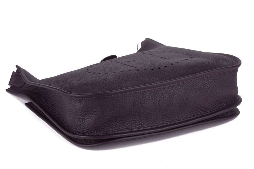 Hermès Medium Raisin Evelyne Poche 29