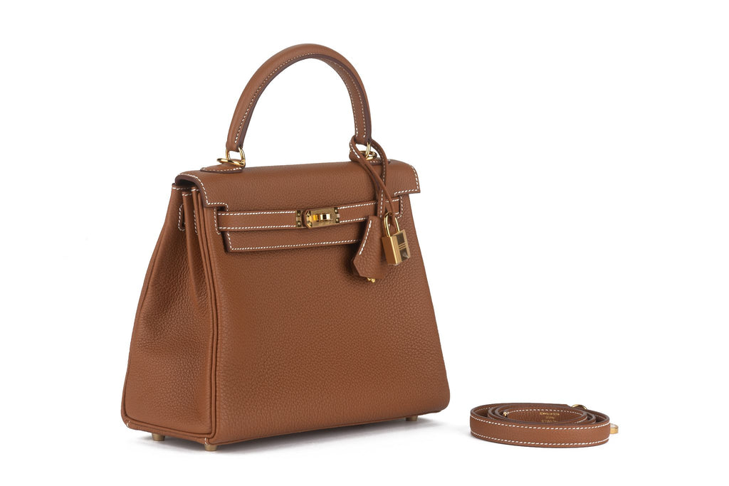 Hermès  New Kelly 25 Retournè Gold Togo