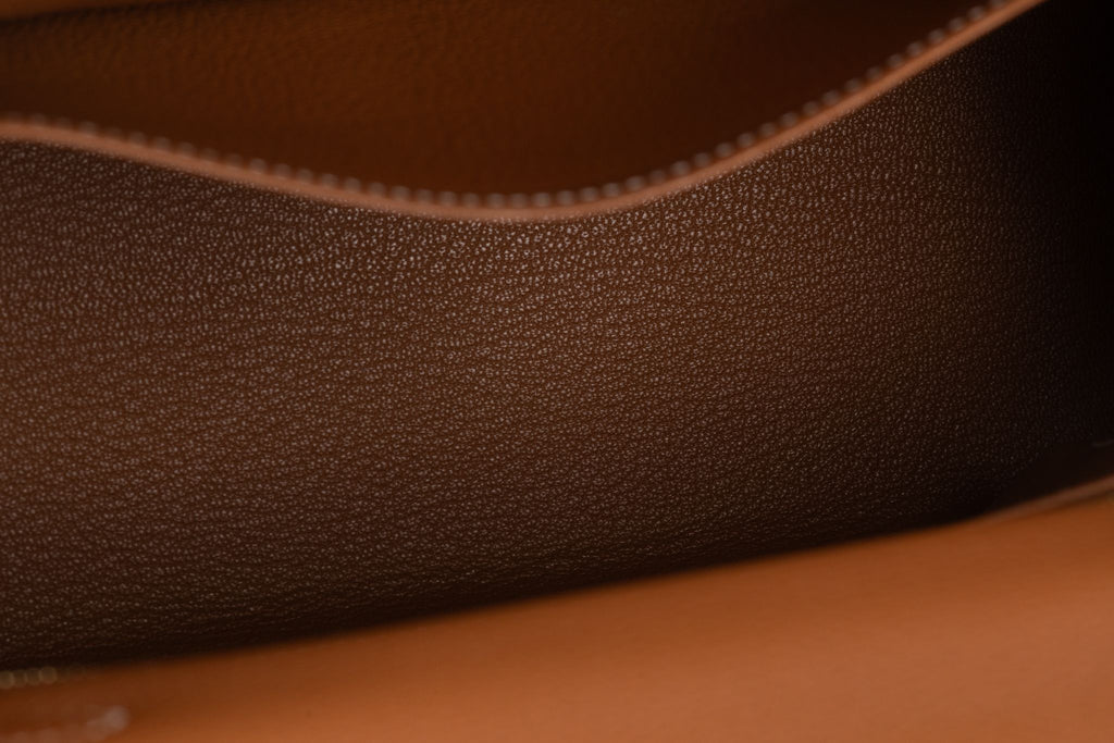 Hermès  New Kelly 25 Retournè Gold Togo