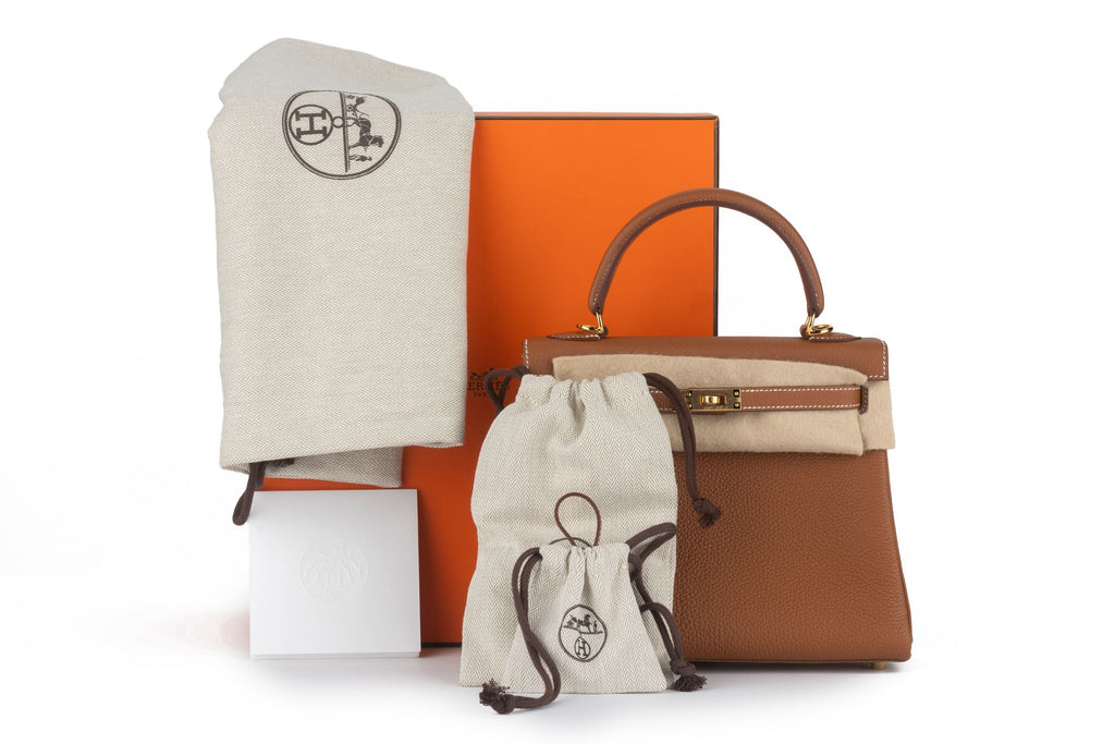 Hermès  New Kelly 25 Retournè Gold Togo
