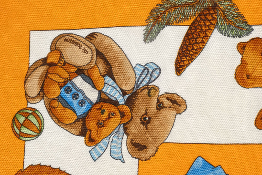 Hermès "Confidents des Coeur" Silk Scarf