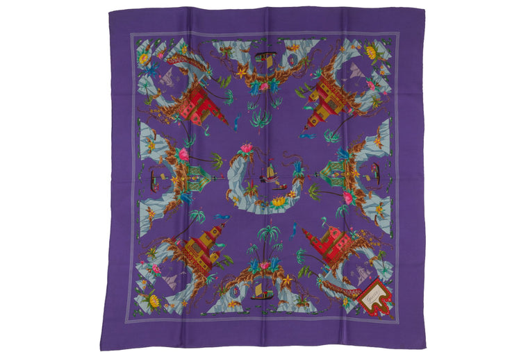 Gucci Vintage Accornero Silk Scarf