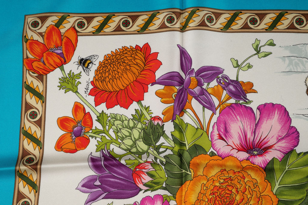 Gucci "North South West East" Scarf